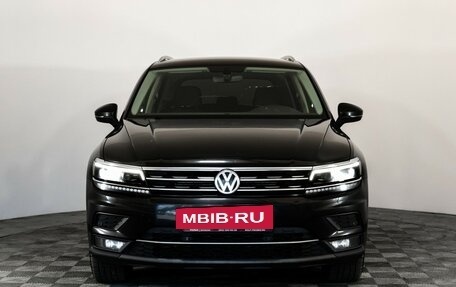 Volkswagen Tiguan II, 2018 год, 2 997 000 рублей, 2 фотография