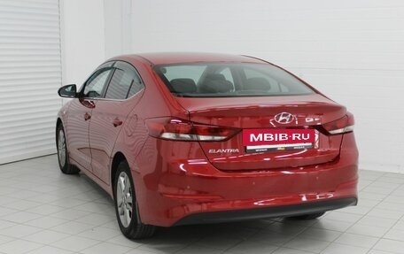 Hyundai Elantra VI рестайлинг, 2016 год, 1 300 000 рублей, 10 фотография