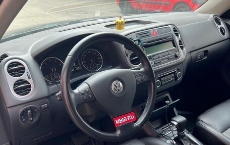 Volkswagen Tiguan I, 2010 год, 1 850 000 рублей, 5 фотография