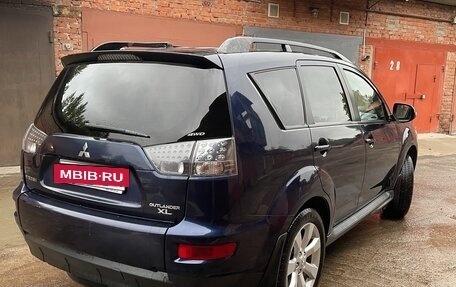 Mitsubishi Outlander III рестайлинг 3, 2011 год, 1 400 000 рублей, 5 фотография