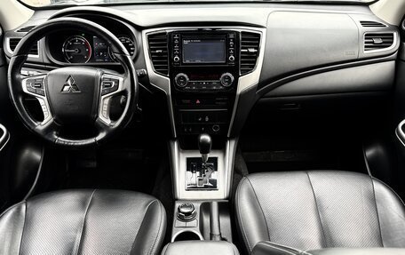 Mitsubishi L200 IV рестайлинг, 2021 год, 3 350 000 рублей, 11 фотография