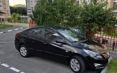 Hyundai Solaris II рестайлинг, 2016 год, 950 000 рублей, 1 фотография