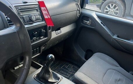 Nissan Navara (Frontier), 2008 год, 600 000 рублей, 12 фотография