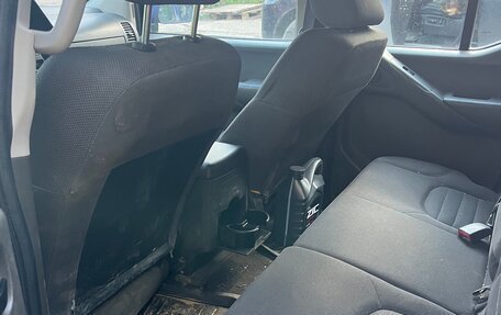 Nissan Navara (Frontier), 2008 год, 600 000 рублей, 13 фотография