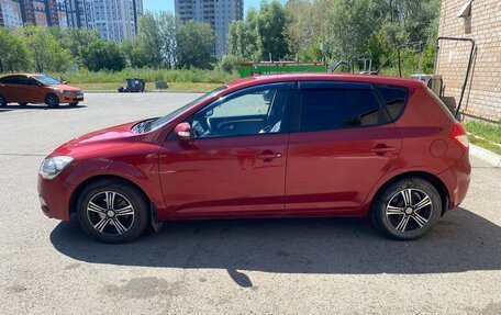 KIA cee'd I рестайлинг, 2010 год, 520 000 рублей, 2 фотография