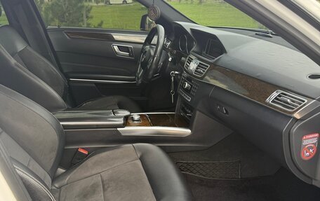 Mercedes-Benz E-Класс, 2013 год, 2 300 000 рублей, 16 фотография