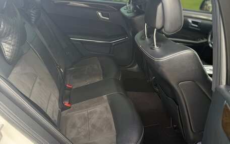 Mercedes-Benz E-Класс, 2013 год, 2 300 000 рублей, 15 фотография