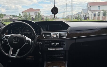 Mercedes-Benz E-Класс, 2013 год, 2 300 000 рублей, 18 фотография