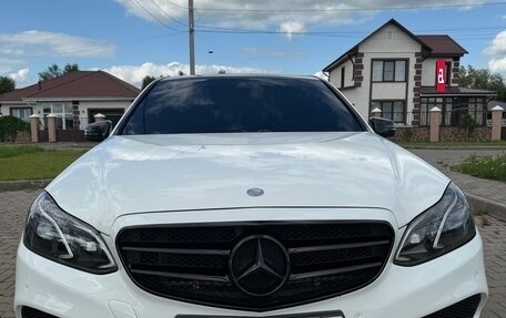 Mercedes-Benz E-Класс, 2013 год, 2 300 000 рублей, 2 фотография