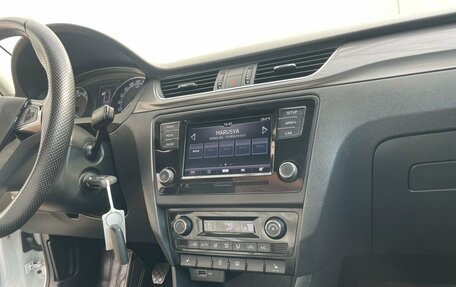 Skoda Rapid I, 2018 год, 1 320 000 рублей, 16 фотография