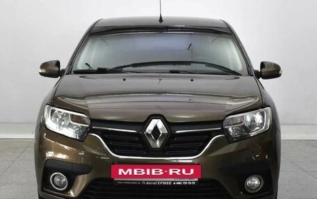 Renault Logan II, 2018 год, 1 050 000 рублей, 2 фотография