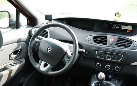 Renault Scenic III, 2011 год, 790 000 рублей, 11 фотография