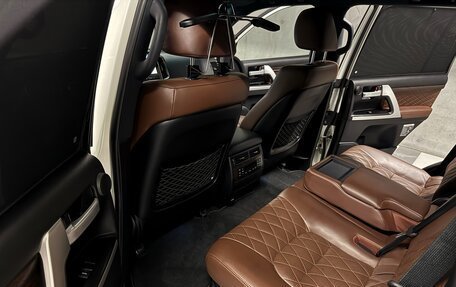 Toyota Land Cruiser 200, 2018 год, 5 000 000 рублей, 18 фотография