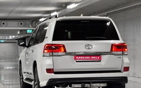 Toyota Land Cruiser 200, 2018 год, 5 000 000 рублей, 13 фотография
