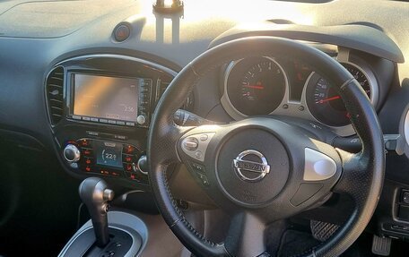 Nissan Juke II, 2011 год, 900 000 рублей, 6 фотография
