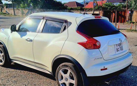 Nissan Juke II, 2011 год, 900 000 рублей, 9 фотография