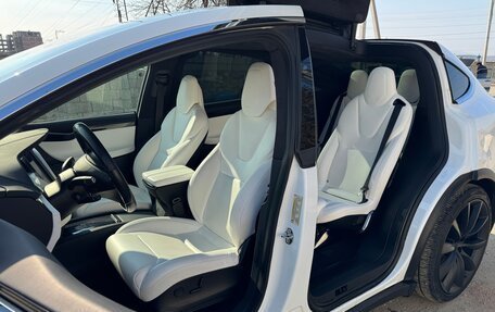 Tesla Model X I, 2019 год, 4 000 000 рублей, 7 фотография