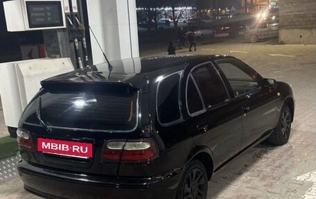 Nissan Almera, 1998 год, 250 000 рублей, 2 фотография