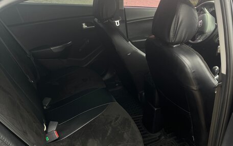 KIA Rio III рестайлинг, 2011 год, 750 000 рублей, 20 фотография