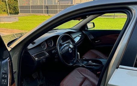 BMW 5 серия, 2005 год, 850 000 рублей, 10 фотография