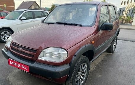 Chevrolet Niva I рестайлинг, 2004 год, 350 000 рублей, 2 фотография