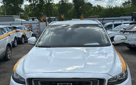 Geely Atlas, 2023 год, 1 740 000 рублей, 3 фотография
