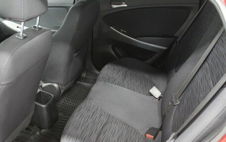 Hyundai Solaris II рестайлинг, 2015 год, 850 000 рублей, 17 фотография