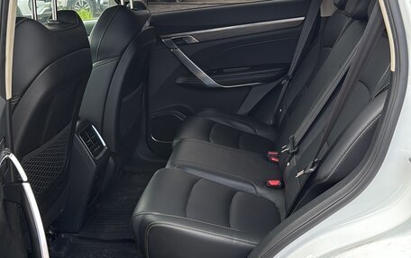 Geely Atlas, 2023 год, 1 600 000 рублей, 6 фотография