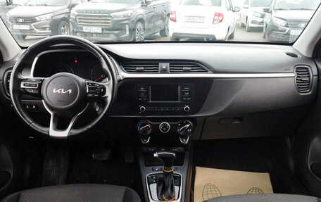 KIA Rio IV, 2021 год, 1 350 000 рублей, 5 фотография