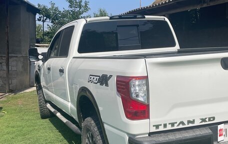 Nissan Titan II, 2019 год, 2 000 000 рублей, 5 фотография