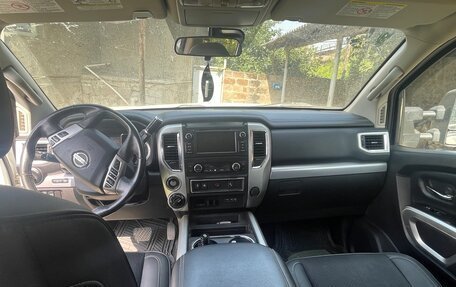 Nissan Titan II, 2019 год, 2 000 000 рублей, 7 фотография