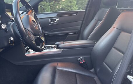 Mercedes-Benz E-Класс, 2013 год, 2 250 000 рублей, 5 фотография