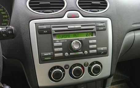 Ford Focus II рестайлинг, 2007 год, 320 000 рублей, 18 фотография