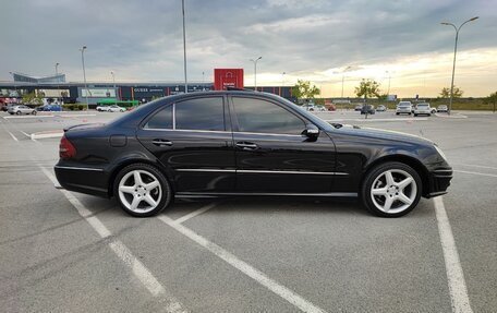 Mercedes-Benz E-Класс, 2004 год, 1 600 000 рублей, 14 фотография