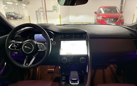 Jaguar E-Pace, 2021 год, 5 500 000 рублей, 9 фотография