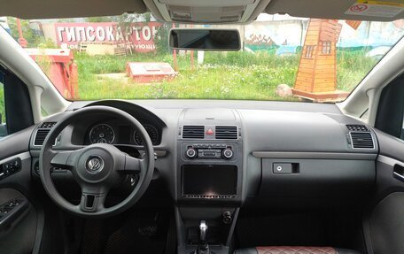 Volkswagen Touran III, 2012 год, 850 000 рублей, 11 фотография