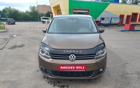 Volkswagen Touran III, 2012 год, 850 000 рублей, 2 фотография