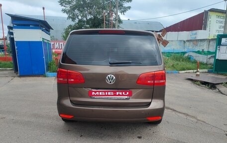 Volkswagen Touran III, 2012 год, 850 000 рублей, 5 фотография