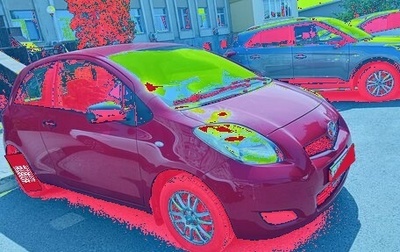 Toyota Yaris III рестайлинг, 2010 год, 550 000 рублей, 1 фотография