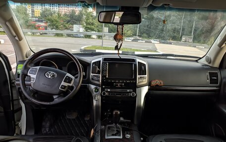 Toyota Land Cruiser 200, 2012 год, 3 300 000 рублей, 17 фотография