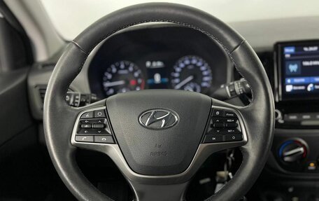 Hyundai Solaris II рестайлинг, 2021 год, 1 700 000 рублей, 14 фотография