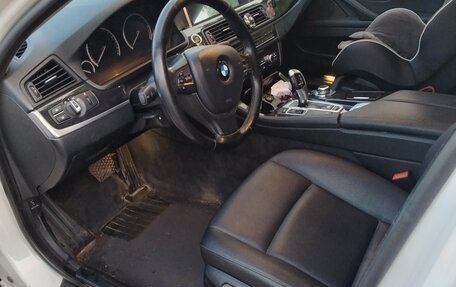 BMW 5 серия, 2014 год, 1 930 000 рублей, 2 фотография