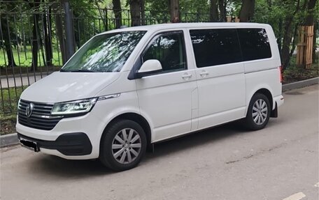 Volkswagen Caravelle T6 рестайлинг, 2021 год, 5 450 000 рублей, 10 фотография