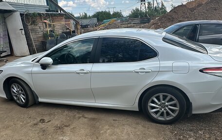 Toyota Camry, 2021 год, 2 650 000 рублей, 4 фотография