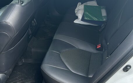 Toyota Camry, 2021 год, 2 650 000 рублей, 6 фотография