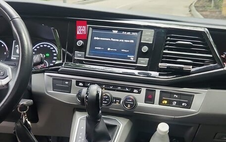 Volkswagen Caravelle T6 рестайлинг, 2021 год, 5 450 000 рублей, 9 фотография
