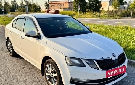 Skoda Octavia, 2018 год, 1 890 000 рублей, 2 фотография