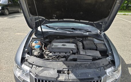 Skoda Superb III рестайлинг, 2011 год, 1 299 000 рублей, 6 фотография