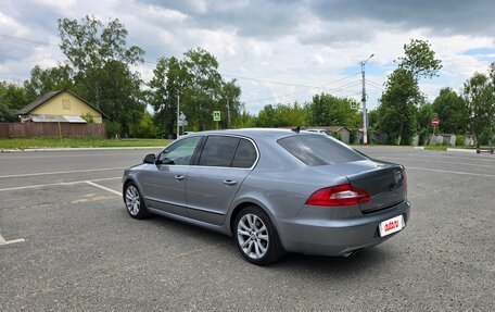 Skoda Superb III рестайлинг, 2011 год, 1 299 000 рублей, 19 фотография