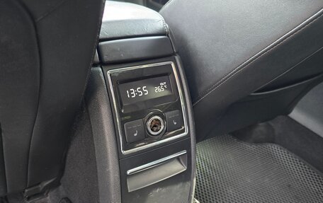 Skoda Superb III рестайлинг, 2011 год, 1 299 000 рублей, 24 фотография